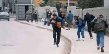 “Snajperët e Sarajevës”, Der Spiegel përmend Aleksandar Vuçiqin e Jovica Stanishiqin