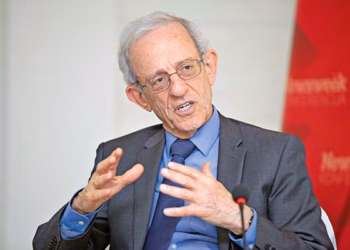 Serwer: Kush e dëgjon një vend që nuk mund të gjejë president?