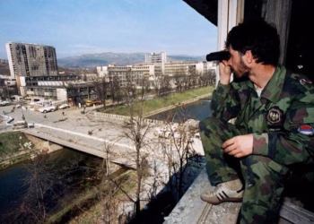 Dëshmi të reja për ‘Sarajevo Safari’: Si përzgjidheshin “klientët”, fëmijët si objektiva, si funksiononte rrjeti