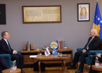 Sveçla pret në takim Komisionerin e OSBE-së për Minoritetet, Christophe Kamp