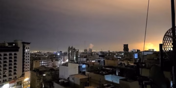 Izraeli nis një valë “në shkallë të gjerë” sulmesh ajrore ndaj kryeqytetit iranian