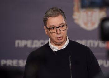 Vuçiqi shpreh shqetësim për bashkëpunimin ushtarak Kosovë–Shqipëri–Kroaci, e sheh si kërcënim për sigurinë e Serbisë