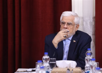 Zëvëndëspresidenti iranian: Irani do të marrë pjesë në bisedimet e Islamabadit me skepticizëm të thellë