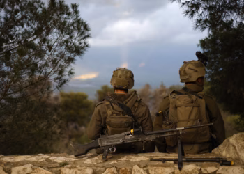 Përplasjet Izrael-Hezbollah përshkallëzohen, dhjetë ushtarë izraelitë të plagosur