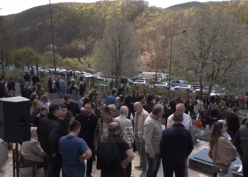 Përkujtohen 93 dëshmorë në Makoc, Rama i quan simbol të qëndresës