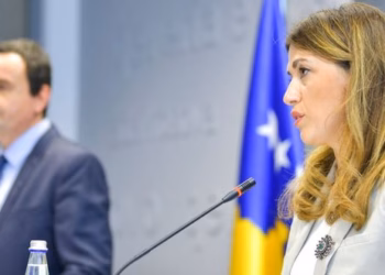 Haxhiu e Kurti bëjnë homazhe në Ditën e të Zhdukurve