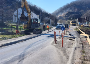 Nisin punimet për sanimin e rrugës në Carralevë