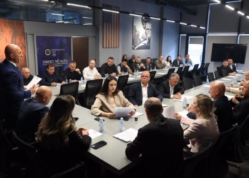 AAK: Mungesa e rezultateve në qeverisje po e shtyn vendin prapë drejt zgjedhjeve