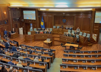 Rinis seanca për zgjedhjen e presidentit, opozita nuk merr pjesë