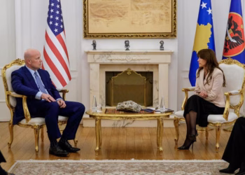 Haxhiu takohet me ambasadorin amerikan në NATO, flasin për zhvillimet politike e sigurinë në rajon