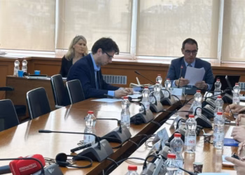 ​Komisioni për Buxhet miraton marrëveshjen e kredisë për sektorin financiar, PDK voton kundër