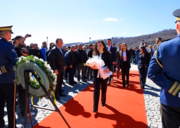 ​Ish-presidentja Osmani: Beteja e Koshares ka lënë amanet ruajtjen e shtetit si sytë e ballit