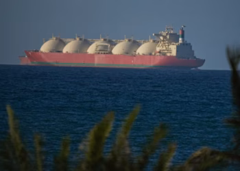 Bllokadë e SHBA-së në Ngushticën e Hormuzit, pezullohet i gjithë transporti detar