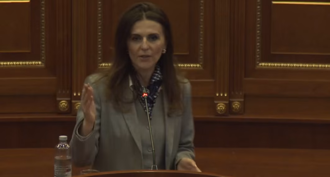 ​Asnjë deputet e ministër i LVV-së në sallë, Çitaku: Është jo serioze në raport me qytetarët