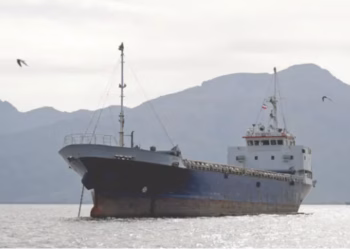 Irani mbyll sërish Ngushticën e Hormuzit