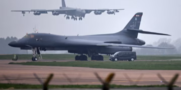 Austria mbyll hapësirën e saj ajrore për avionët ushtarakë amerikanë