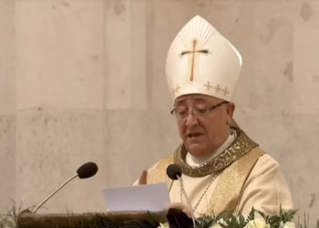 Mesha e Pashkëve, Ipeshkvi Dodë Gjergji bën thirrje për paqe dhe përgjegjësi