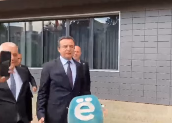 Kurti: Deputetët e opozitës e kanë obligim kushtetues të marrin pjesë në seancën për presidentin