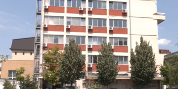 Shumë institucione me ushtrues detyre, paralajmërohen pasoja