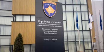 Ndalohen tre persona të dyshuar për keqpërdorim të detyrës zyrtare