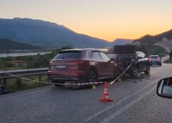 Aksident ‘zinxhir’ në Tepelenë, 8 të lënduar