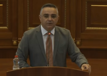 Tahiri kërkon nga Qeveria kompensimin e ushtarëve për orët shtesë
