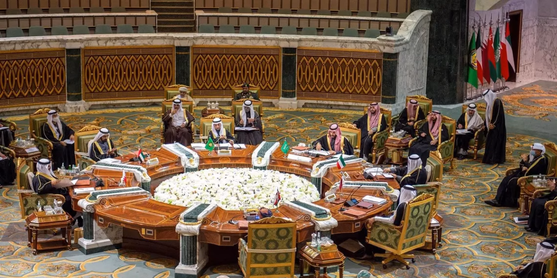 Liderët e Gjirit organizojnë samit emergjent në Arabinë Saudite për të diskutuar tensionet rajonale