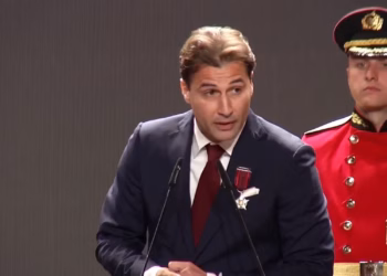 Samiti i IV i Diasporës, dekorohen disa nga personalitetet shqiptare më të spikatura në botë