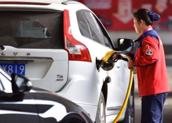 Çmimi i naftës rritet në nivelin më të lartë që nga viti 2022