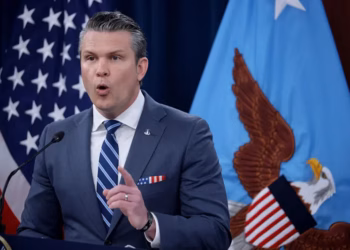 Shefi i Pentagonit: SHBA do të mbajë të bllokuara portet iraniane për “aq kohë sa të jetë e nevojshme”