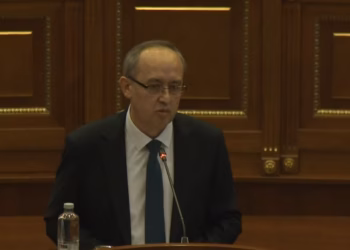 Hoti: Çmimet e derivateve u rriten për 40 %, e çuditshme që qeveria nuk merr masa