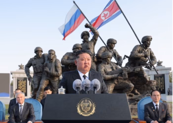 Kim Jong-un lavdëron ushtarët korean që hodhën vetën në erë gjatë luftimeve në Ukrainë
