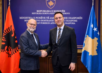 Konjufca dhe ambasadori Malaj diskutojnë thellimin e bashkëpunimit Kosovë-Shqipëri