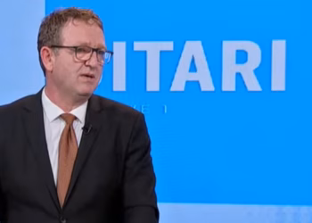 Nimani i bën thirrje Haxhiut për masa ndaj ekspozitës për “Masakrat në Kosovë 1998-1999”