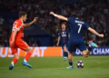 Katër gola në pjesën e parë, PSG po barazon me Bayernin