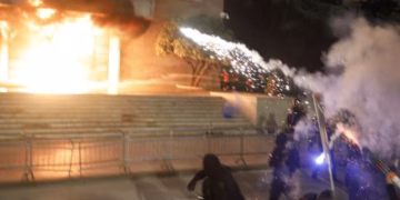 Protesta e PD-së, arrestohen 11 persona dhe lëndohen 5 policë