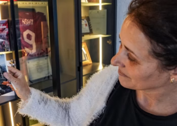 “Për ne, ai ka qenë gjithmonë hero”: Jeta e Afrim Bunjakut nga kujtimet e gruas së tij