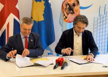 Prishtina dhe Britania forcojnë partneritetin, bursa të reja “Chevening” për studentët e Kosovës