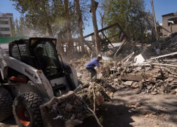 Sulmet SHBA-Izrael lënë të vrarë të paktën 25 persona në Iran