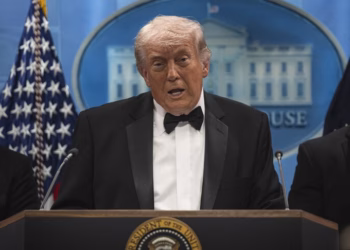 Trumpi i pakënaqur me propozimin e Iranit për Ngushticën e Hormuzit