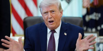 Trump pretendon se Irani ka kërkuar armëpushim, zyrtarët iranianë e quajnë deklaratën “të rreme”