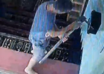 Vidhet arka e bamirësisë në një xhami në Mirash të Ferizajt