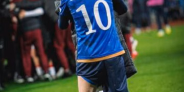 Kenan Yildiz publikon fotografi emocionuese me Edon Zhegrovën