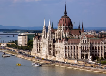 Parlamenti i Hungarisë voton pro mbetjes në Gjykatën Ndërkombëtare Penale