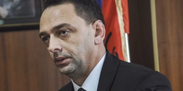 ​Nura: Lushtaku s’ka ftesë për intervistim, kur të ketë do t’i përgjigjet pozitivisht