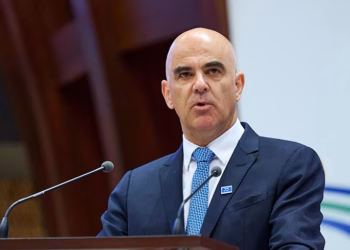 Evropa shqyrton dërgimin e azilkërkuesve të refuzuar në vende të treta