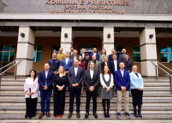 “Ky është ekipi i Kryeqytetit”, Rama publikon foton e përbashkët me drejtorët e rinj