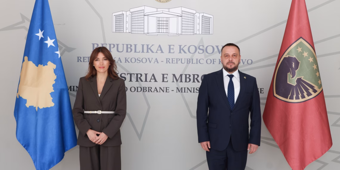 Maqedonci dhe Haxhiu riafirmojnë përkushtimin për forcimin e mbrojtjes së Kosovës