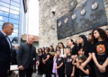 Haradinaj nderon dëshmorët dhe martirët e Deçanit