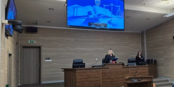 Dënohen dy punëtorët e “Pallatit të Rinisë” për korrupsion